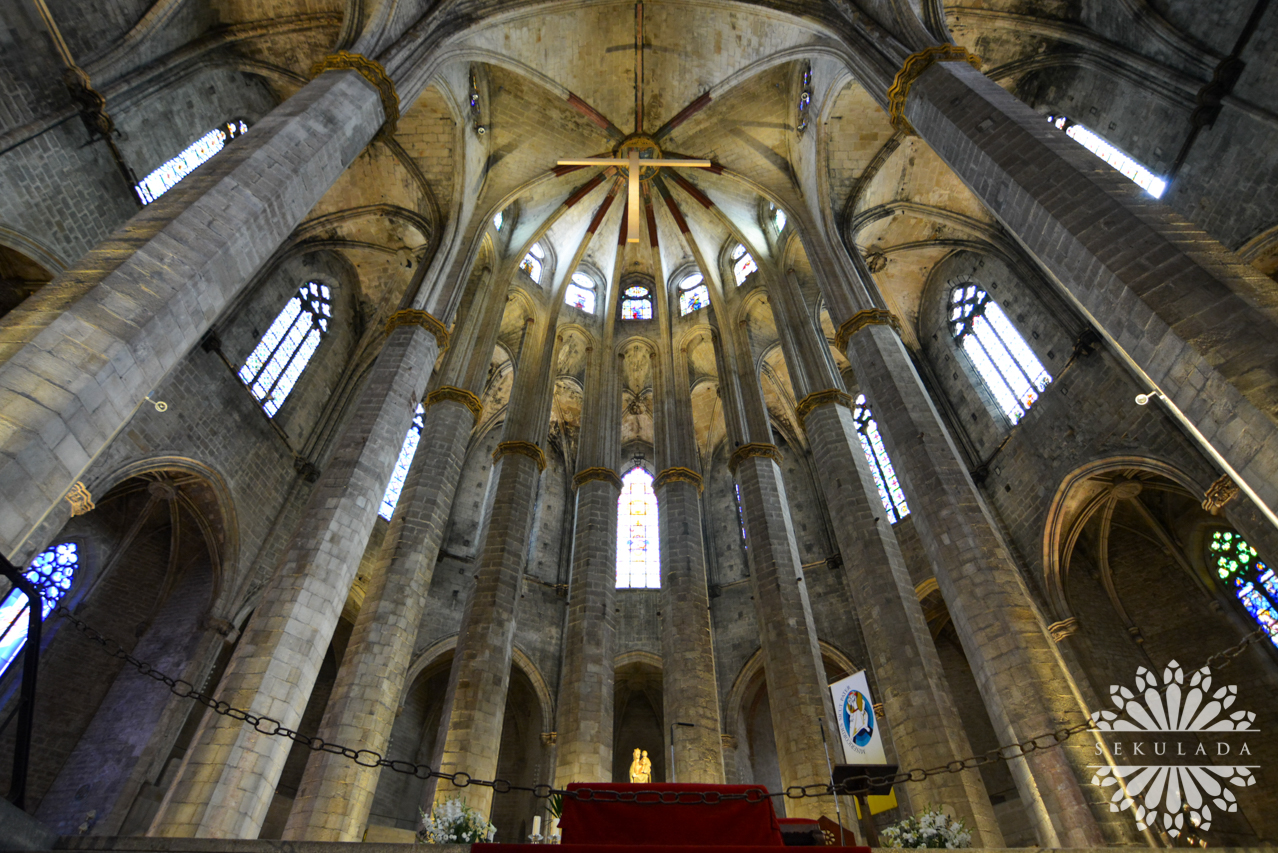 Santa Maria Del Mar w Barcelonie (Katalonia, Hiszpania)