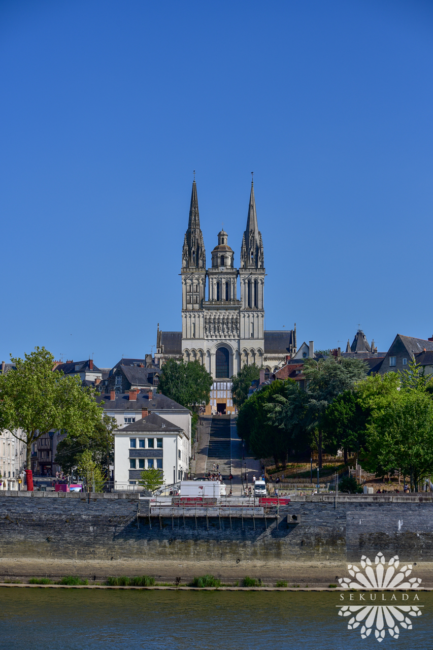 Katedra w Angers; Kraj Loary, Francja.