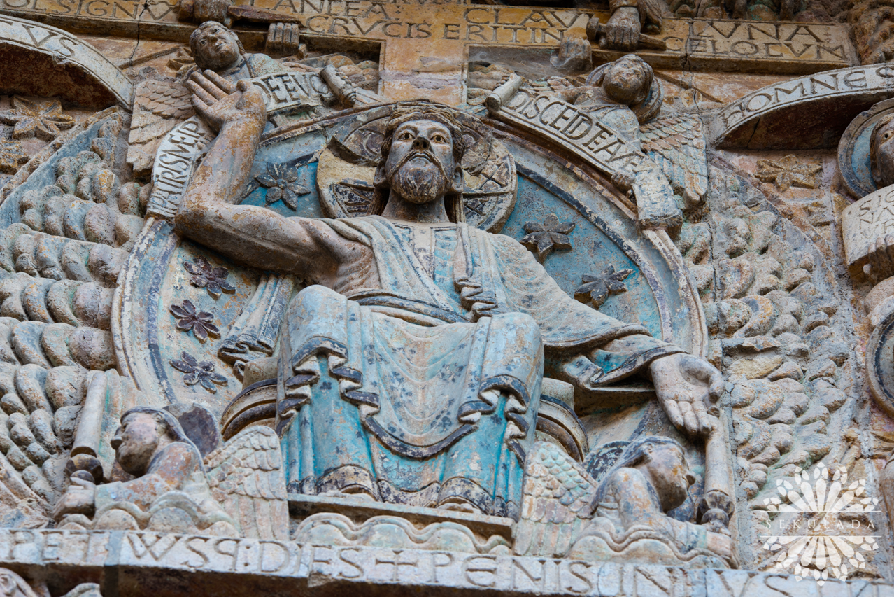 Maiestas Domini z kościoła św. Fides w opactwie w Conques (fr. Abbatiale Sainte-Foy de Conques, oks. Abadiá de Santa Fe de Concas); Oksytania, Francja.