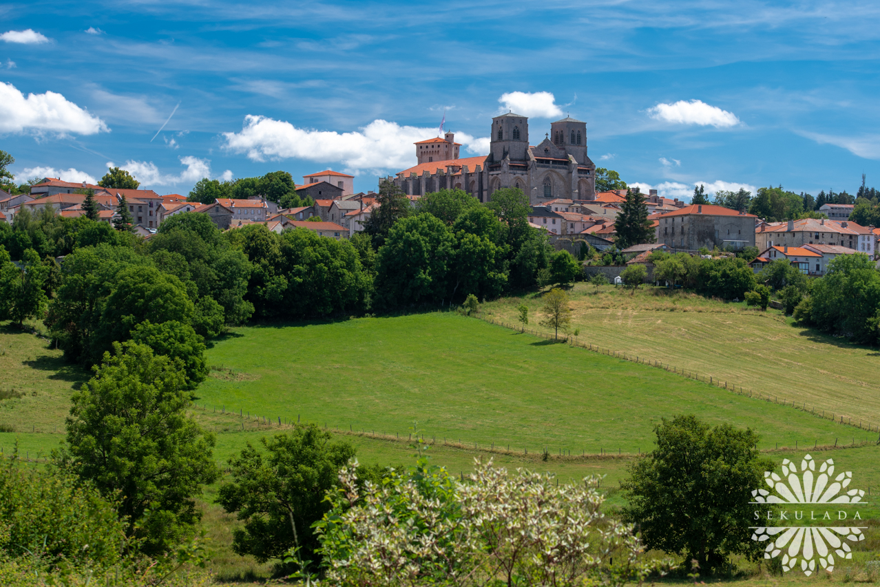 Opactwo w La Chaise-Dieu (fr. Abbaye de la Chaise-Dieu); Owernia-Rodan-Alpy, Francja.