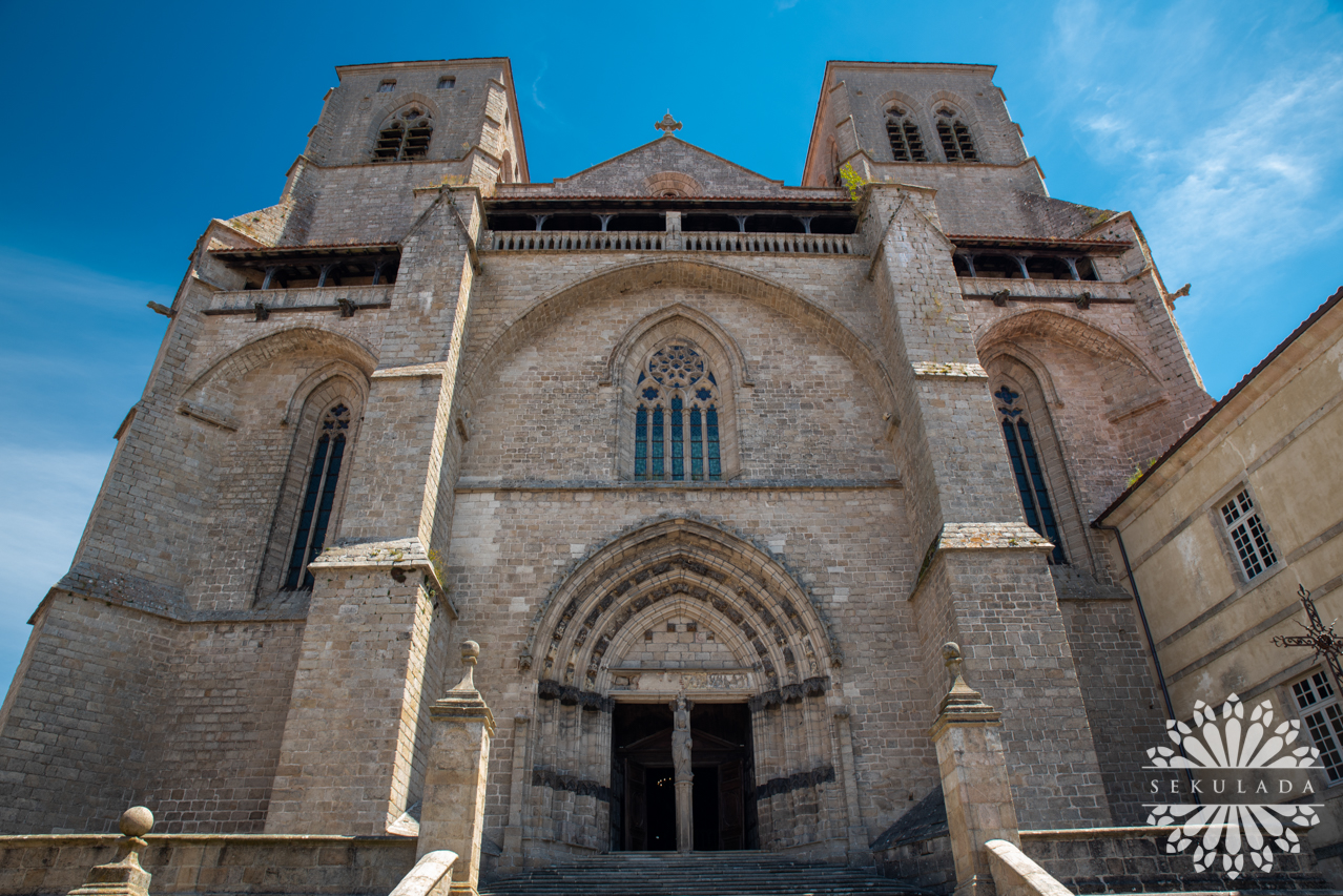 Kościół św. Roberta w La Chaise-Dieu (fr. Abbaye de la Chaise-Dieu); Owernia-Rodan-Alpy, Francja.