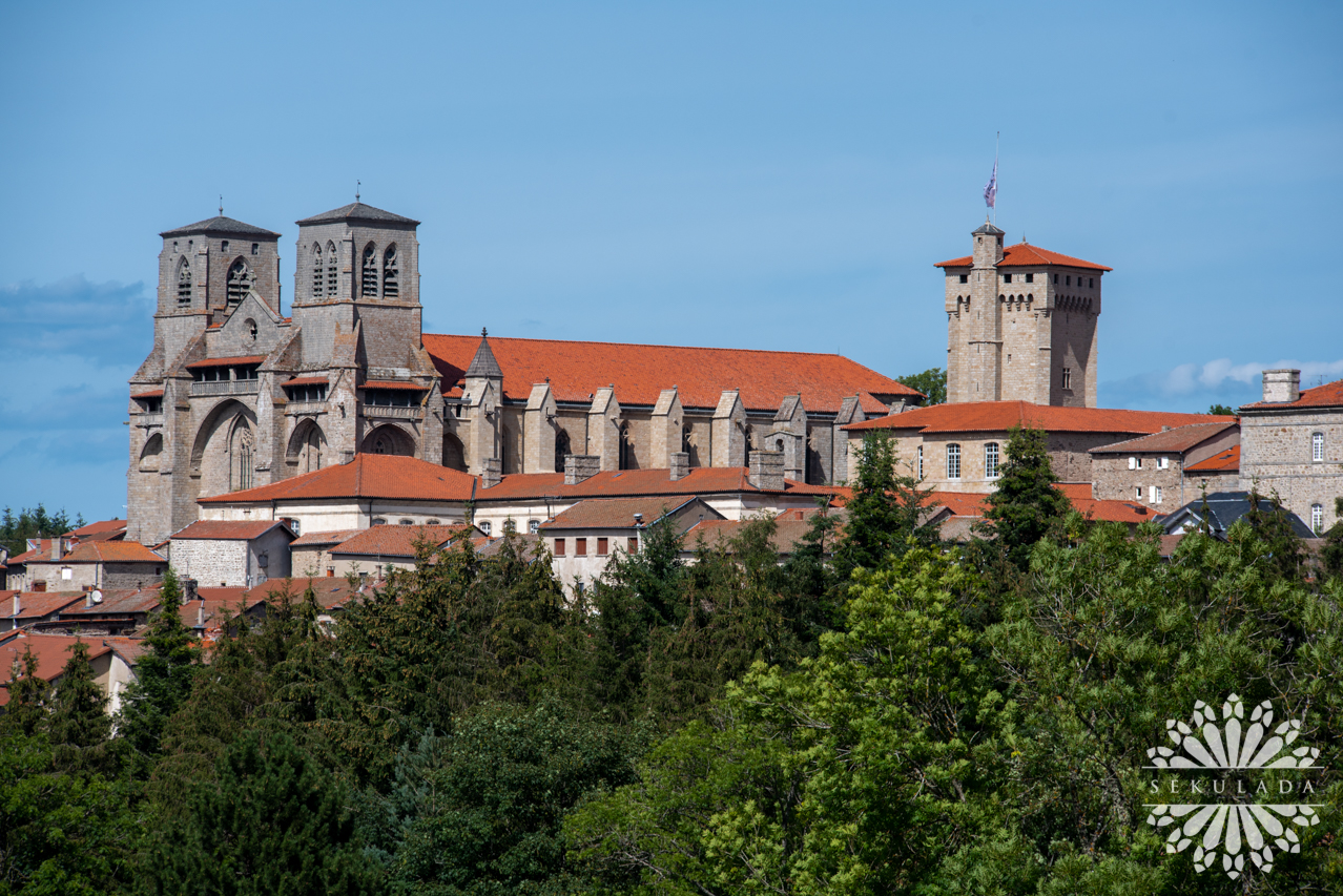 Kościół św. Roberta w La Chaise-Dieu (fr. Abbaye de la Chaise-Dieu); Owernia-Rodan-Alpy, Francja.