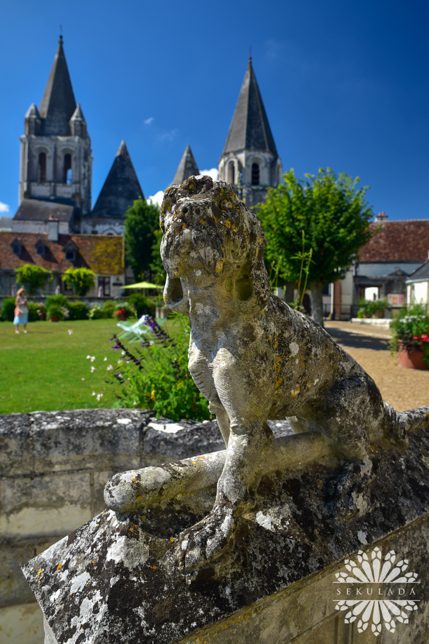 Kolegiata w Loches pw. św. Ursusa (fr. Collégiale Saint-Ours); Region Centralny-Dolina Loary, Francja.