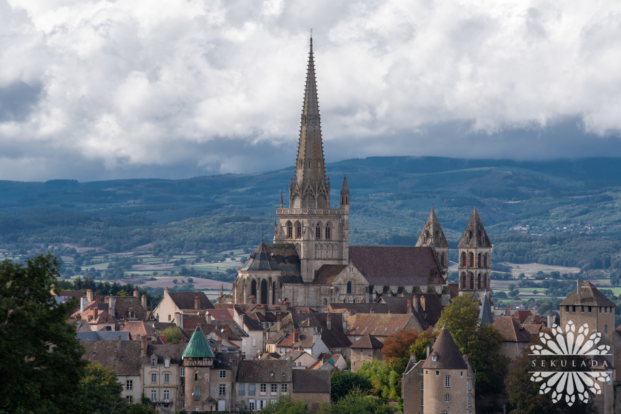 Katedra w Autun pw. św. Łazarza (fr. Cathédrale Saint-Lazare d'Autun); Burgundia-Franche-Comté, Francja.